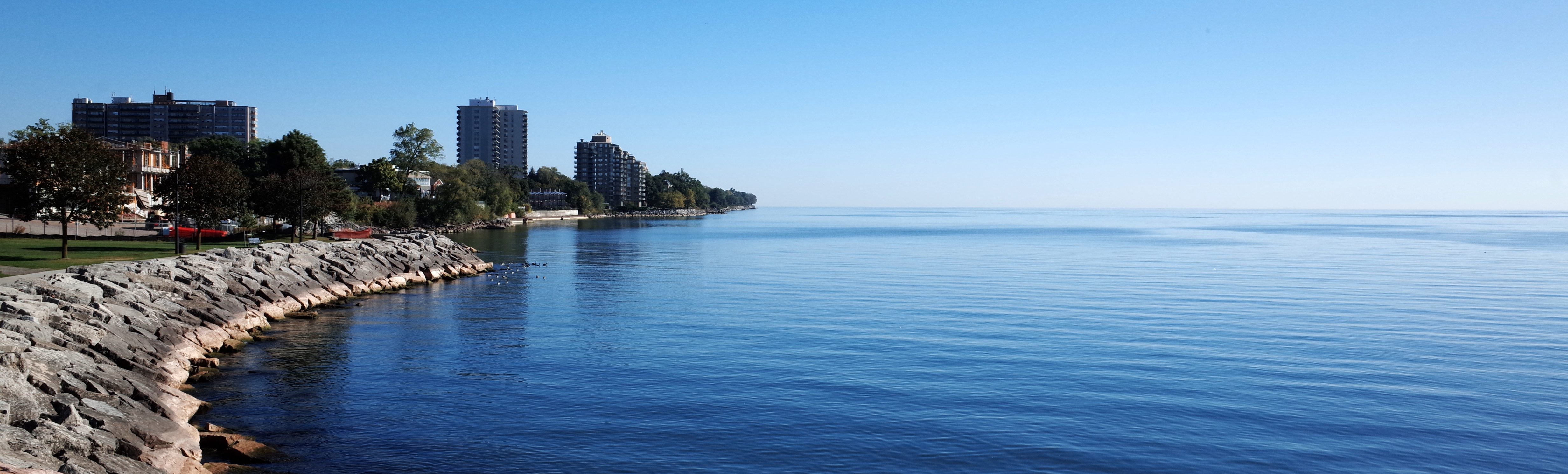 92 Plains Road East Condos – image 2