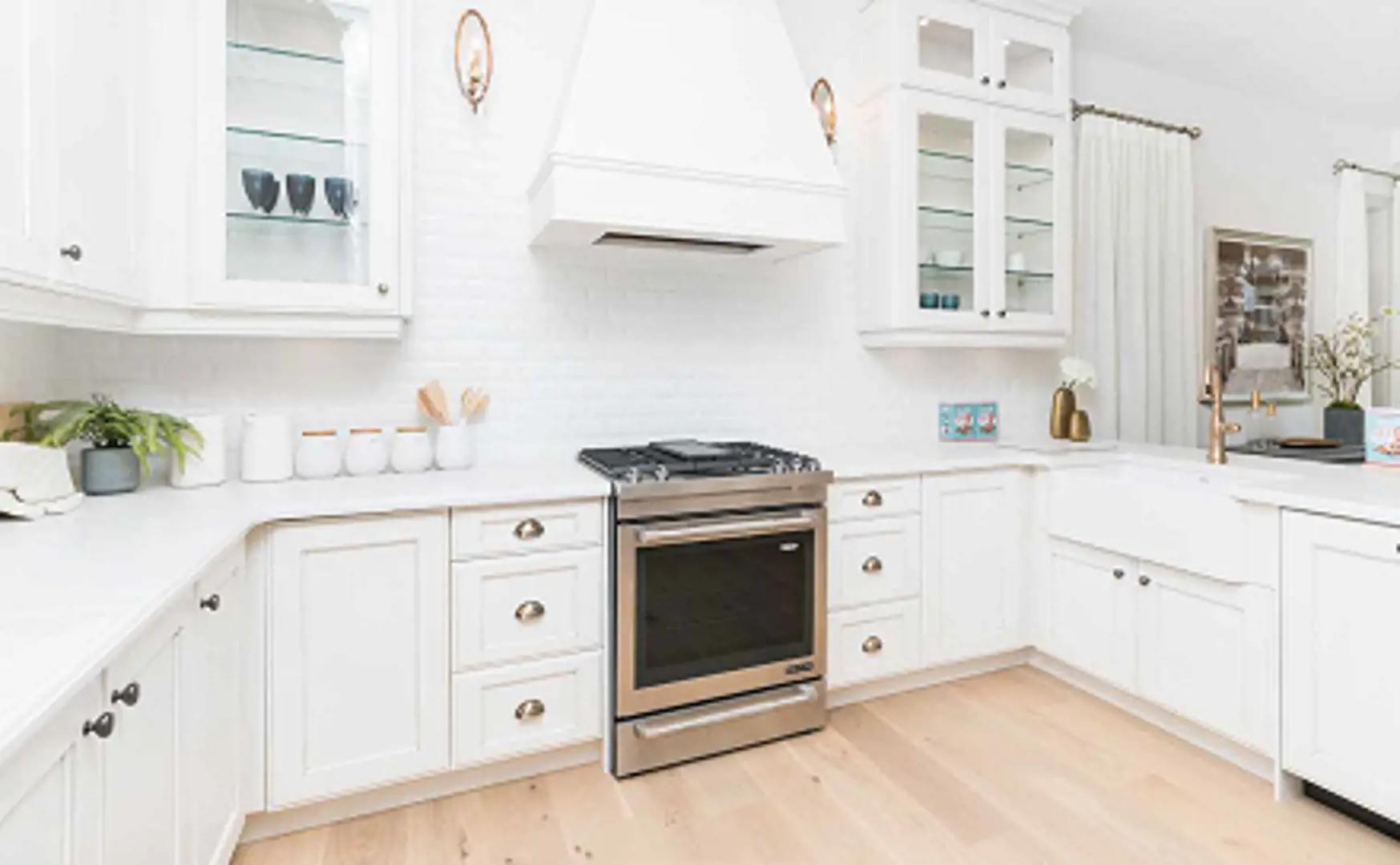 Edenn Town Collection – image 3