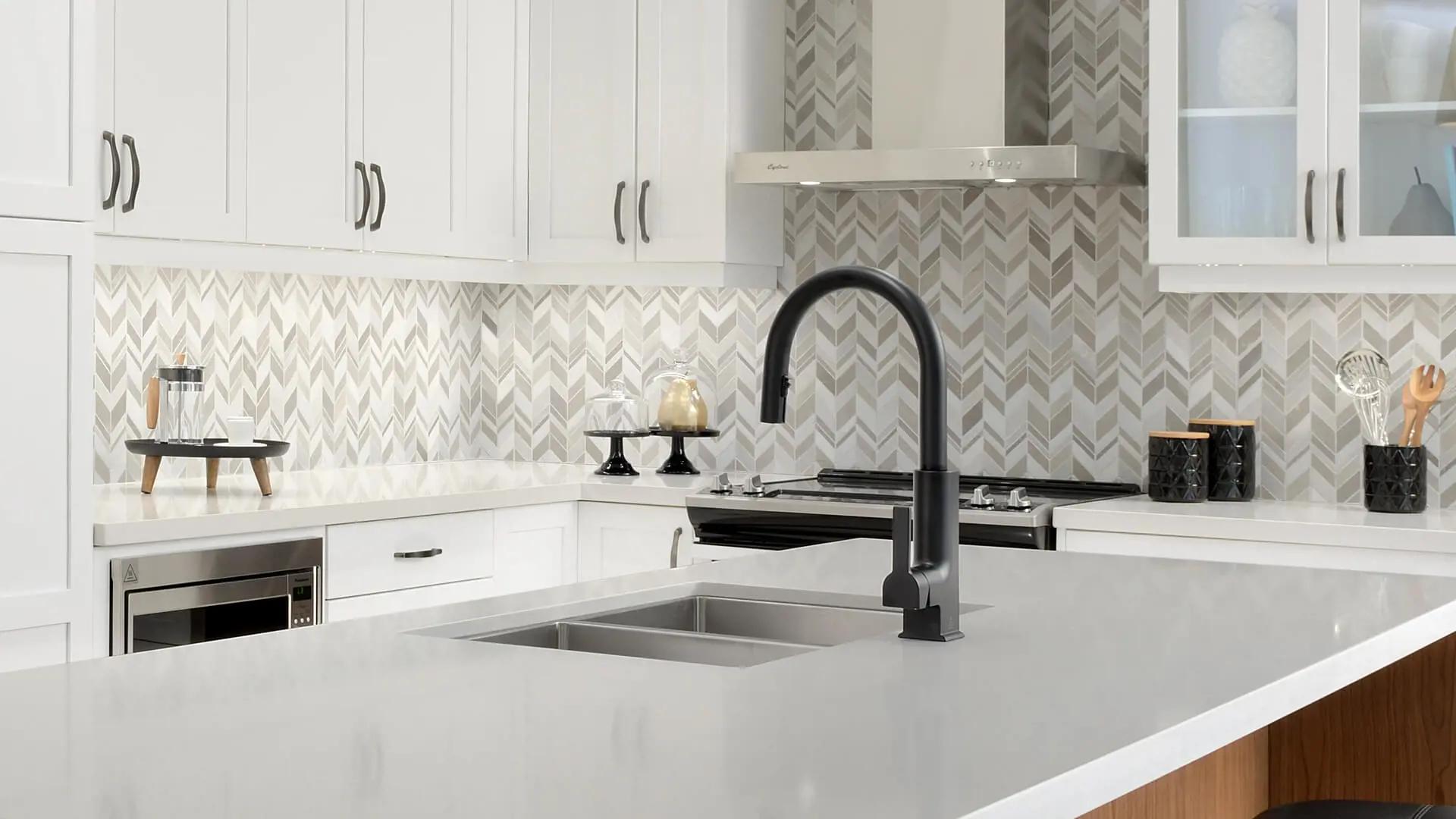 Queensbury Gate – image 3