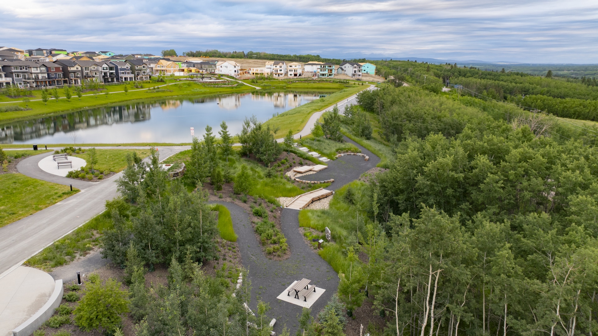 Vermilion Hill – image 2